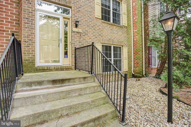 1153 LINDSAY LN, Hagerstown, MD 21742