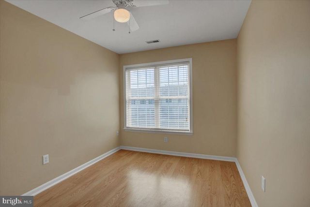 1153 LINDSAY LN, Hagerstown, MD 21742
