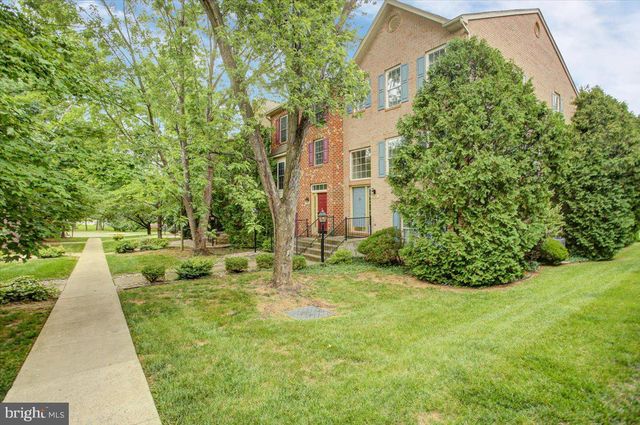 1153 LINDSAY LN, Hagerstown, MD 21742