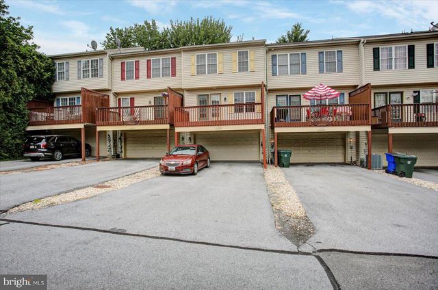 1153 LINDSAY LN, Hagerstown, MD 21742