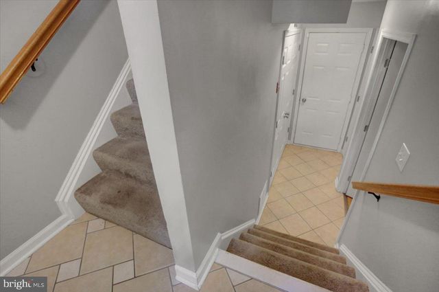 1153 LINDSAY LN, Hagerstown, MD 21742