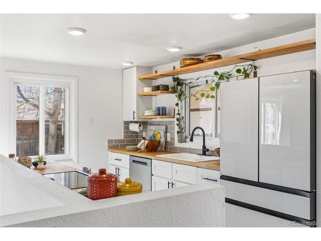 9585 W 53rd Pl, Arvada, CO 80002