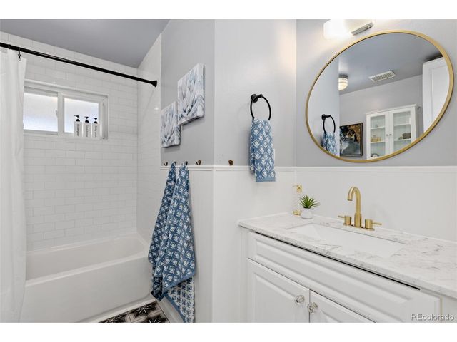 9585 W 53rd Pl, Arvada, CO 80002