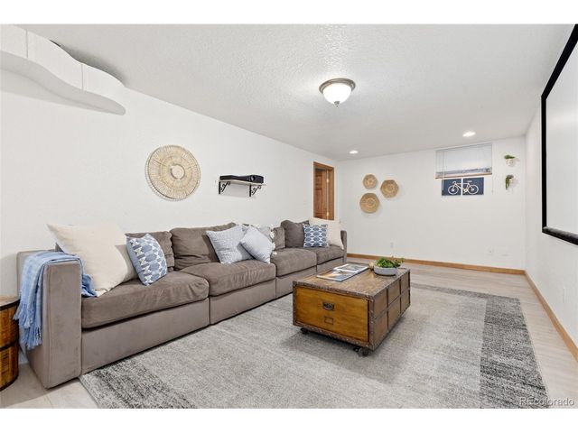 9585 W 53rd Pl, Arvada, CO 80002