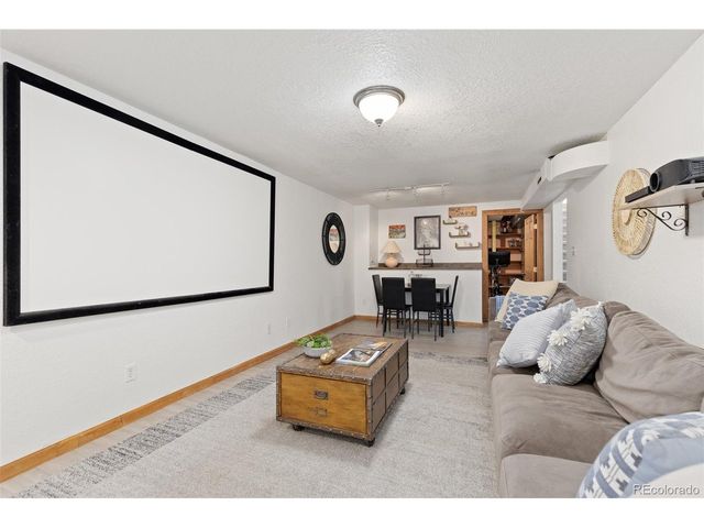 9585 W 53rd Pl, Arvada, CO 80002