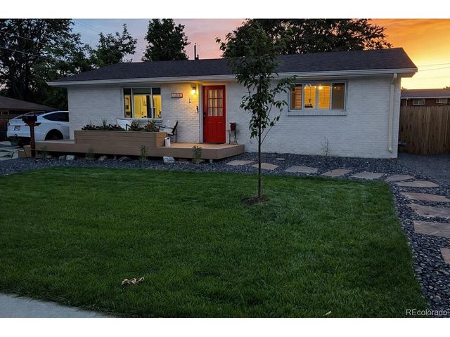 9585 W 53rd Pl, Arvada, CO 80002