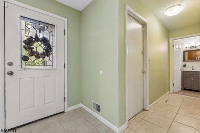 40 Woodland Drive, Woodland Park, NJ 07424
