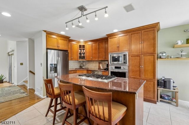40 Woodland Drive, Woodland Park, NJ 07424