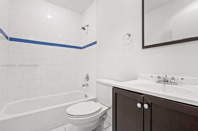 7950 Tatum Waterway Drive N20, Miami Beach, FL 33141