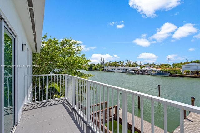 7950 Tatum Waterway Drive N20, Miami Beach, FL 33141