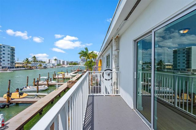 7950 Tatum Waterway Drive N20, Miami Beach, FL 33141