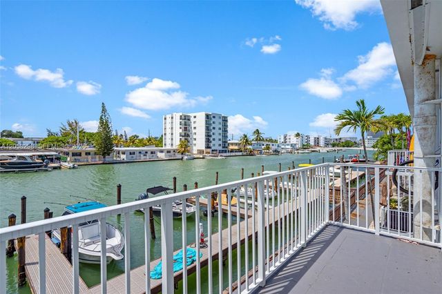 7950 Tatum Waterway Drive N20, Miami Beach, FL 33141