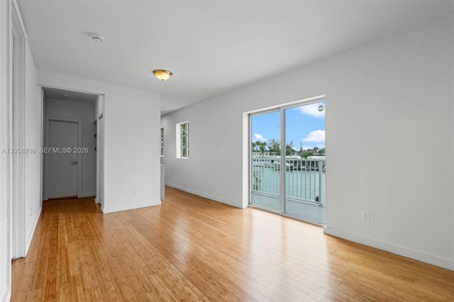 7950 Tatum Waterway Drive N20, Miami Beach, FL 33141
