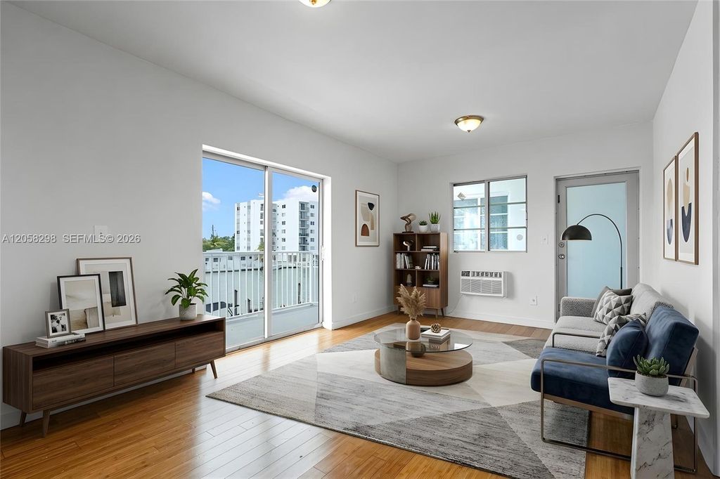 7950 Tatum Waterway Drive N20, Miami Beach, FL 33141