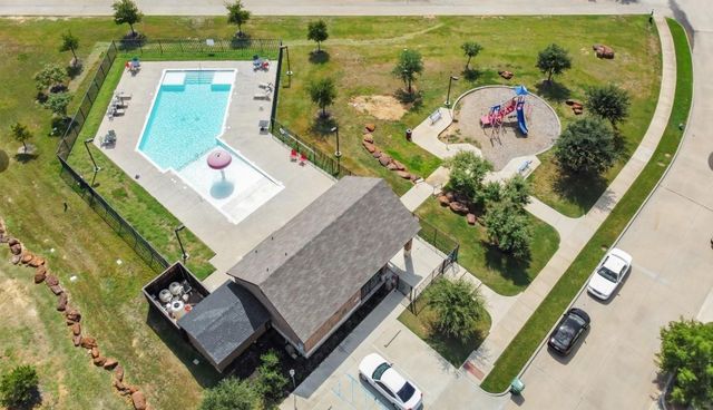 4521 Indian Paint Way, Denton, TX 76208