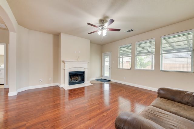 4521 Indian Paint Way, Denton, TX 76208