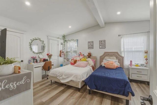 200 S Emerald 54, Vista, CA 92081