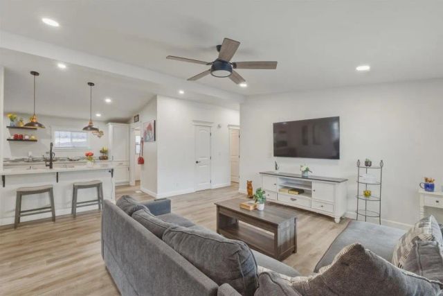 200 S Emerald 54, Vista, CA 92081