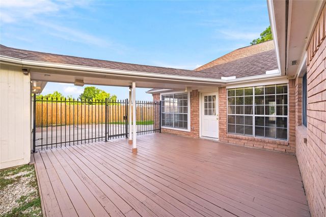15911 Moon Rock Drive, Houston, TX 77062