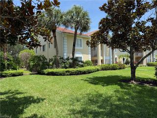 7750 Jewel LN 101, Naples, FL 34109