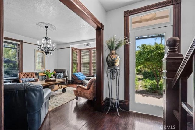 5211 Central, Riverside, CA 92504