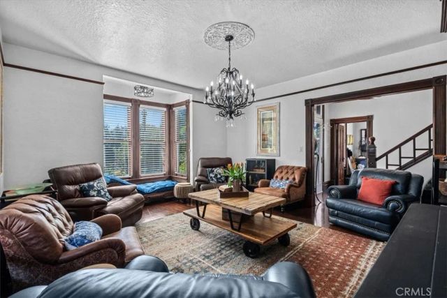 5211 Central, Riverside, CA 92504