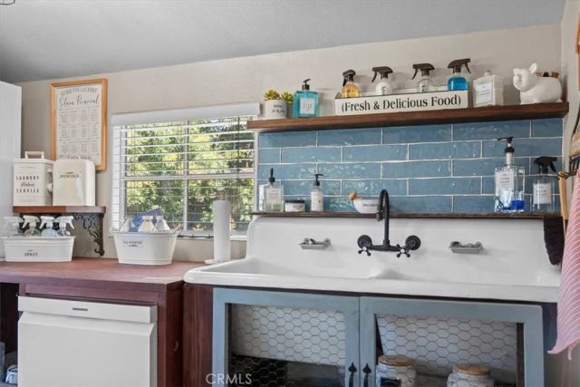 5211 Central, Riverside, CA 92504