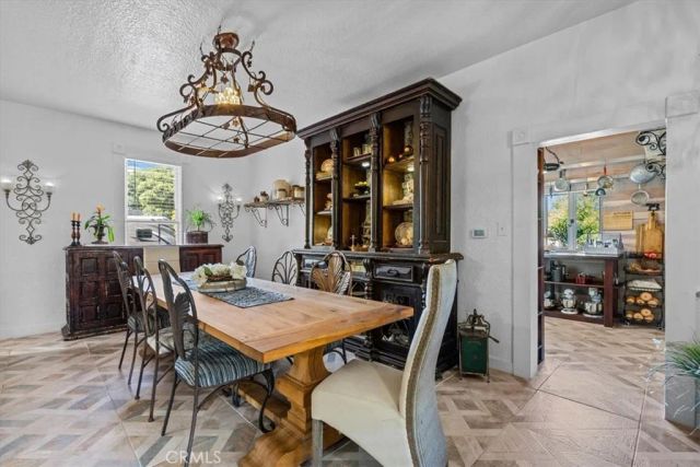 5211 Central, Riverside, CA 92504