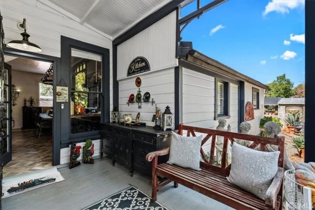 5211 Central, Riverside, CA 92504