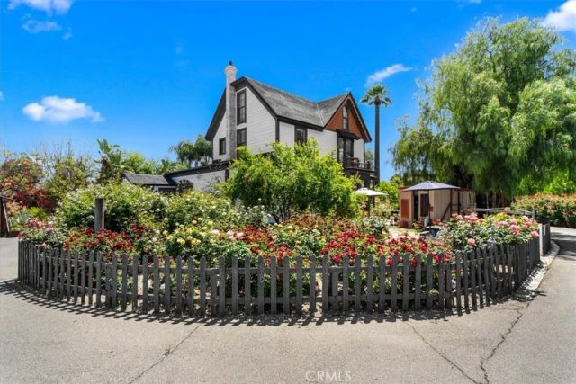 5211 Central, Riverside, CA 92504