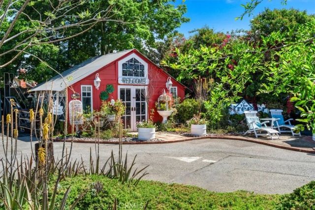 5211 Central, Riverside, CA 92504