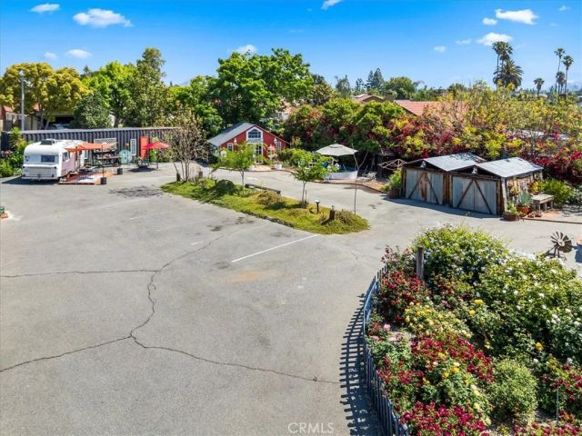 5211 Central, Riverside, CA 92504