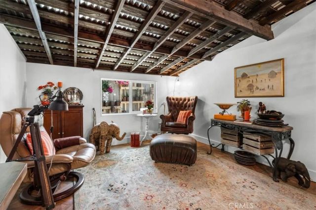 5211 Central, Riverside, CA 92504