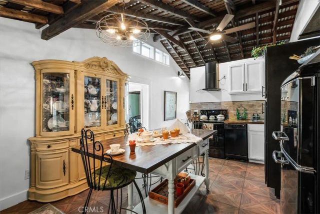 5211 Central, Riverside, CA 92504