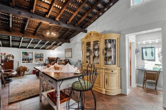 5211 Central, Riverside, CA 92504