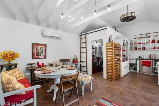 5211 Central, Riverside, CA 92504