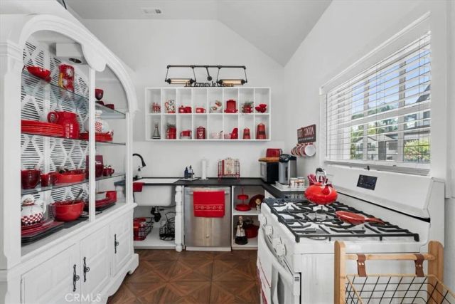 5211 Central, Riverside, CA 92504