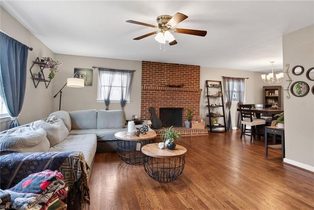 23 Williamson Park DR, Newport News, VA 23608