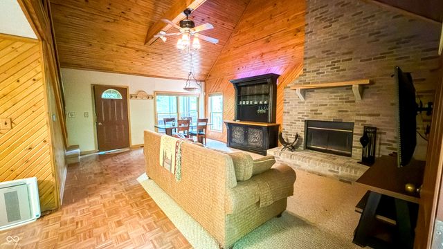1271 Cedar Lane, Spencer, IN 47460