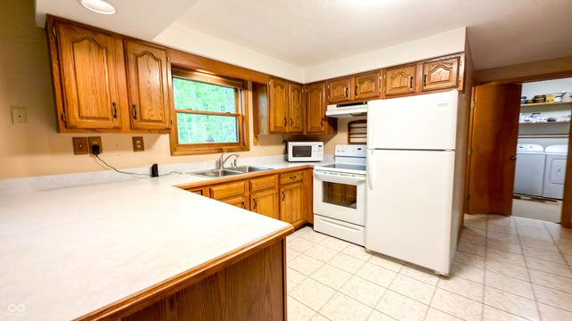 1271 Cedar Lane, Spencer, IN 47460