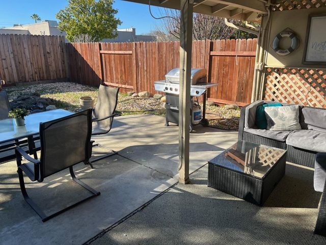 7153 Canelo Hills Dr, Citrus Heights, CA 95610