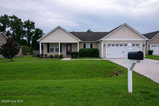 202 Cottage Brook Court, Richlands, NC 28574