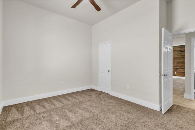 407 Henderson Street, Bonham, TX 75418