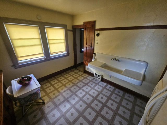 2677 N 39th STREET #2679, Milwaukee, WI 53210