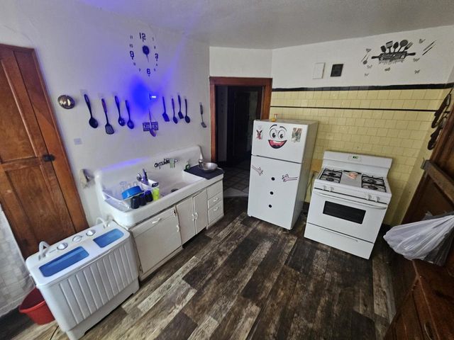 2677 N 39th STREET #2679, Milwaukee, WI 53210