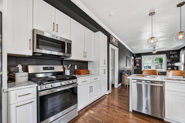 904 Arlington Street, Houston, TX 77008