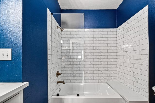904 Arlington Street, Houston, TX 77008