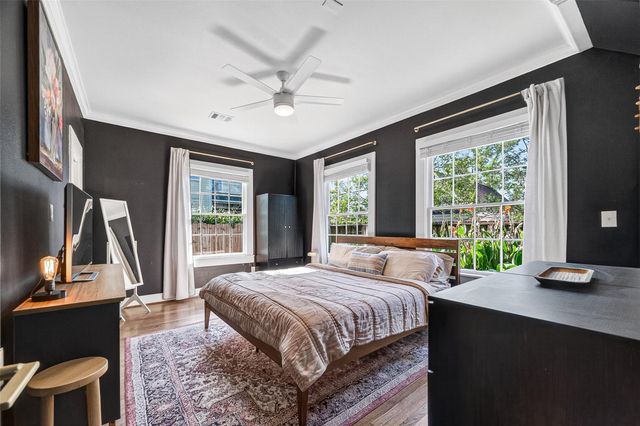 904 Arlington Street, Houston, TX 77008