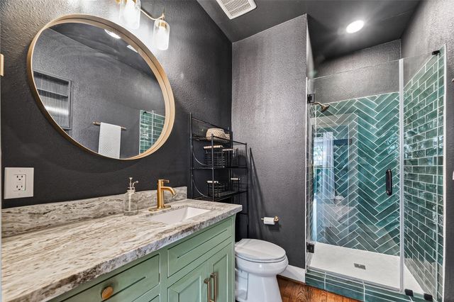 904 Arlington Street, Houston, TX 77008