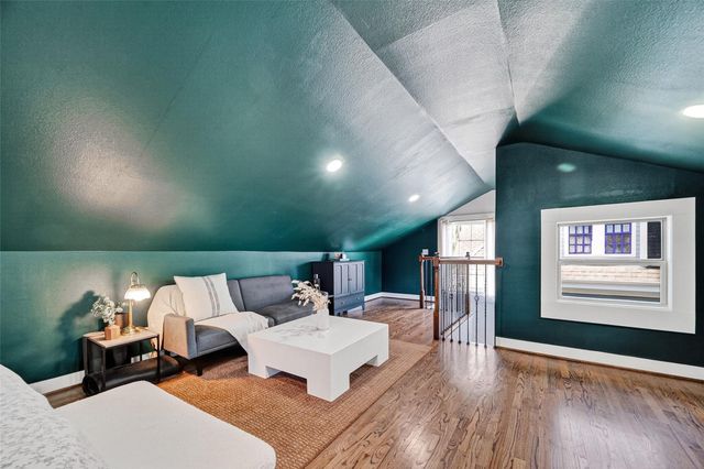 904 Arlington Street, Houston, TX 77008